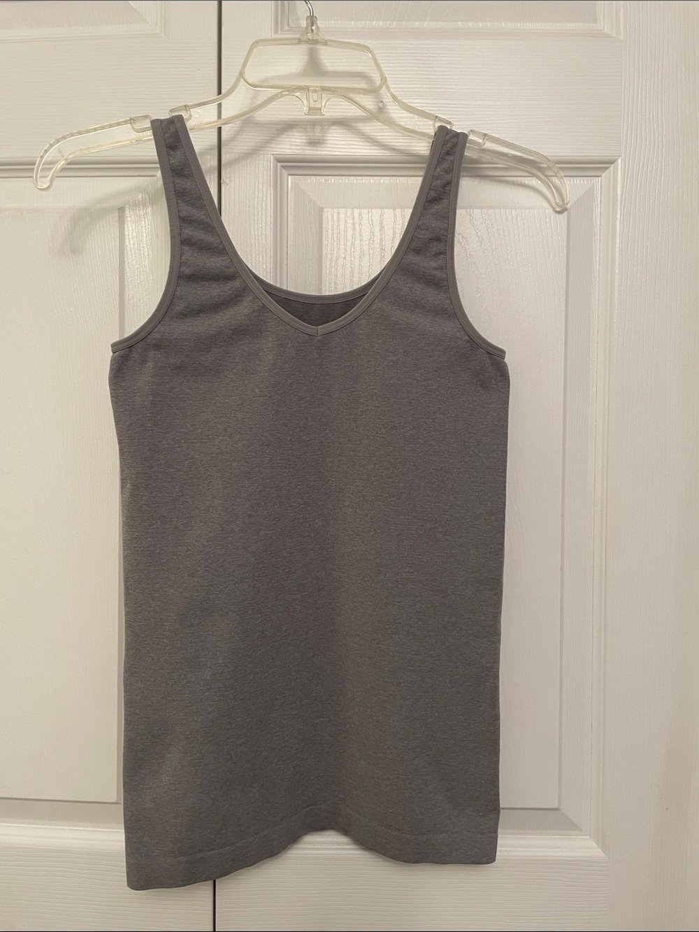 ELLEN TRACY Essentials Medium Heather Gray Reversible Seamless Tank Top
